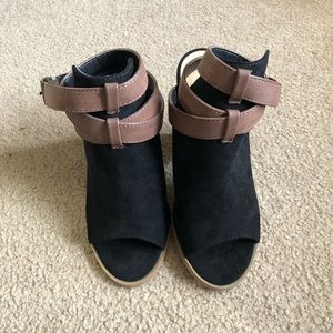 NWOB Peep Toe Block Heel Bootie